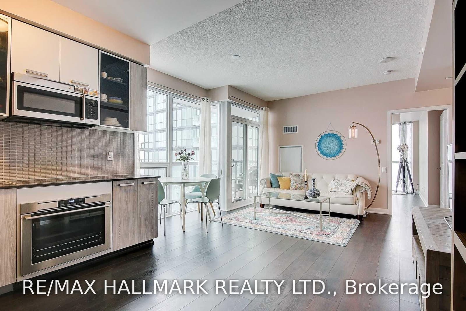 5162 Yonge Street, Unit LPH303 thumbnail 8