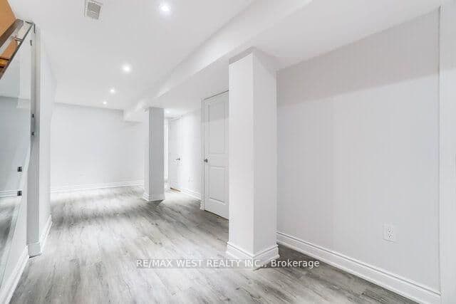 63 Belvidere Avenue, Unit Basement thumbnail 6
