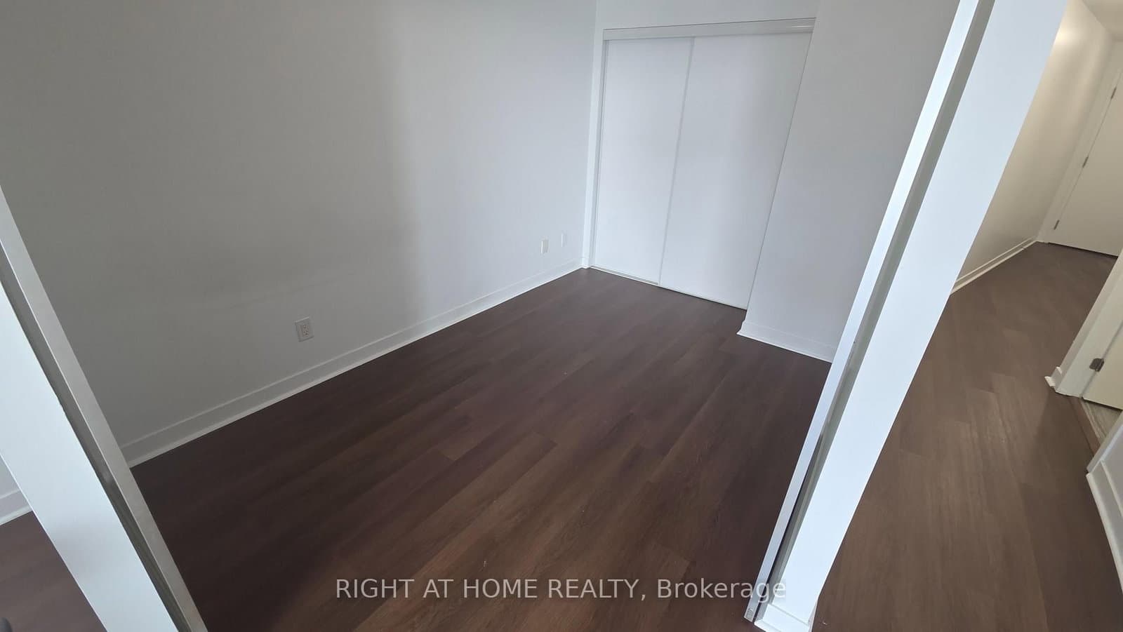 51 East Liberty Street, Unit 1916 thumbnail 4