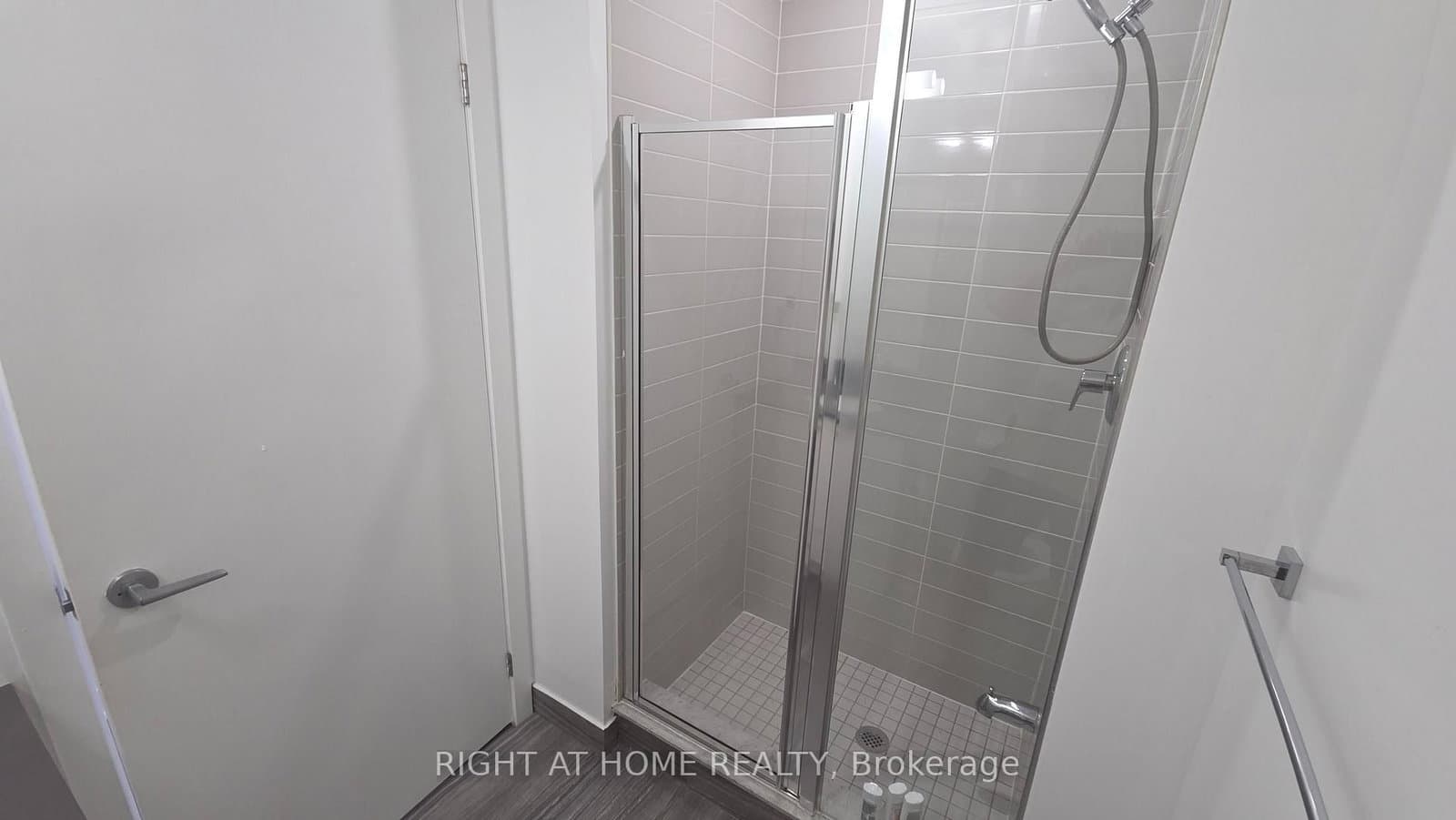 51 East Liberty Street, Unit 1916 thumbnail 9