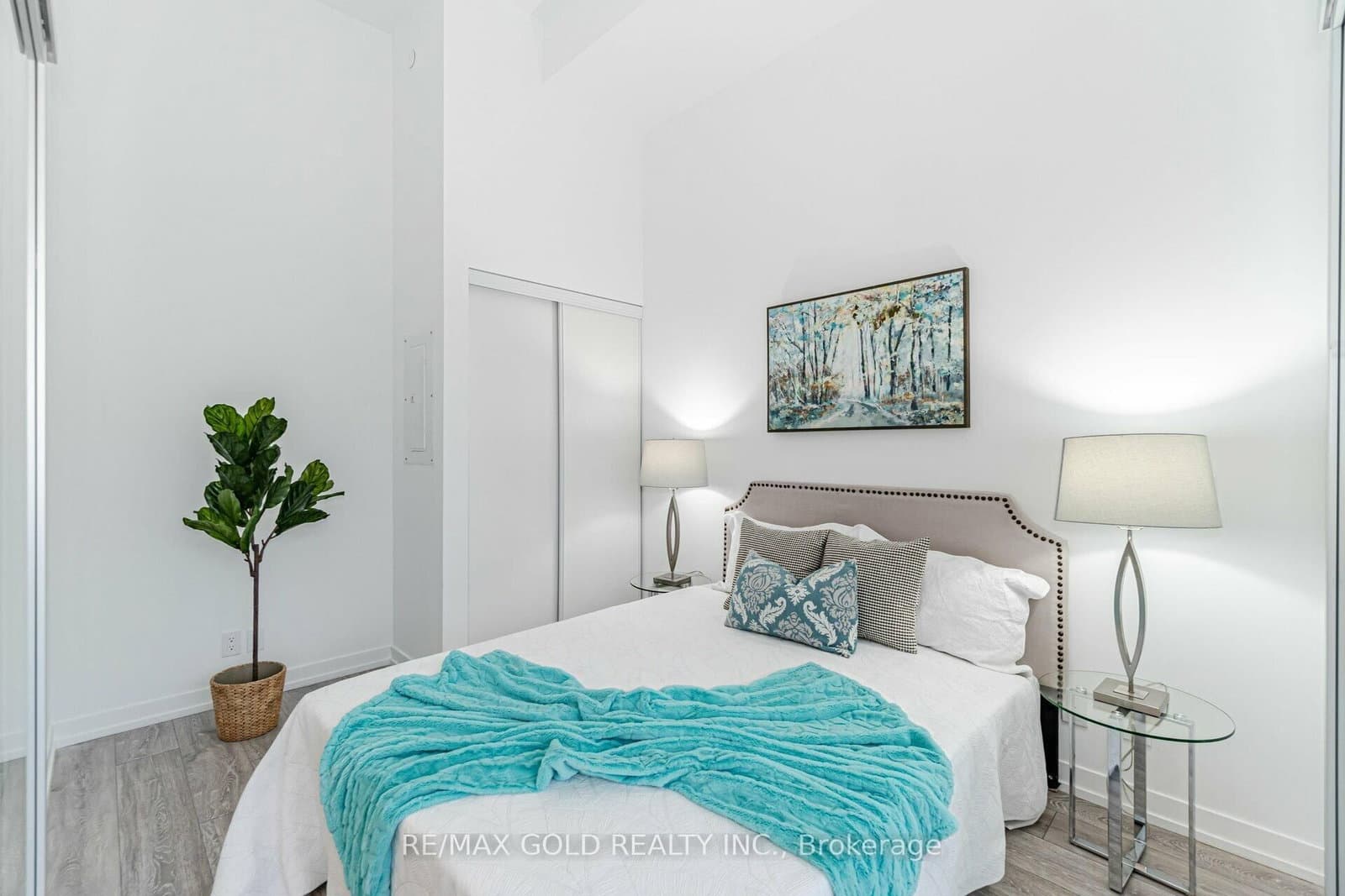 2020 Bathurst Street, Unit 216 thumbnail 16