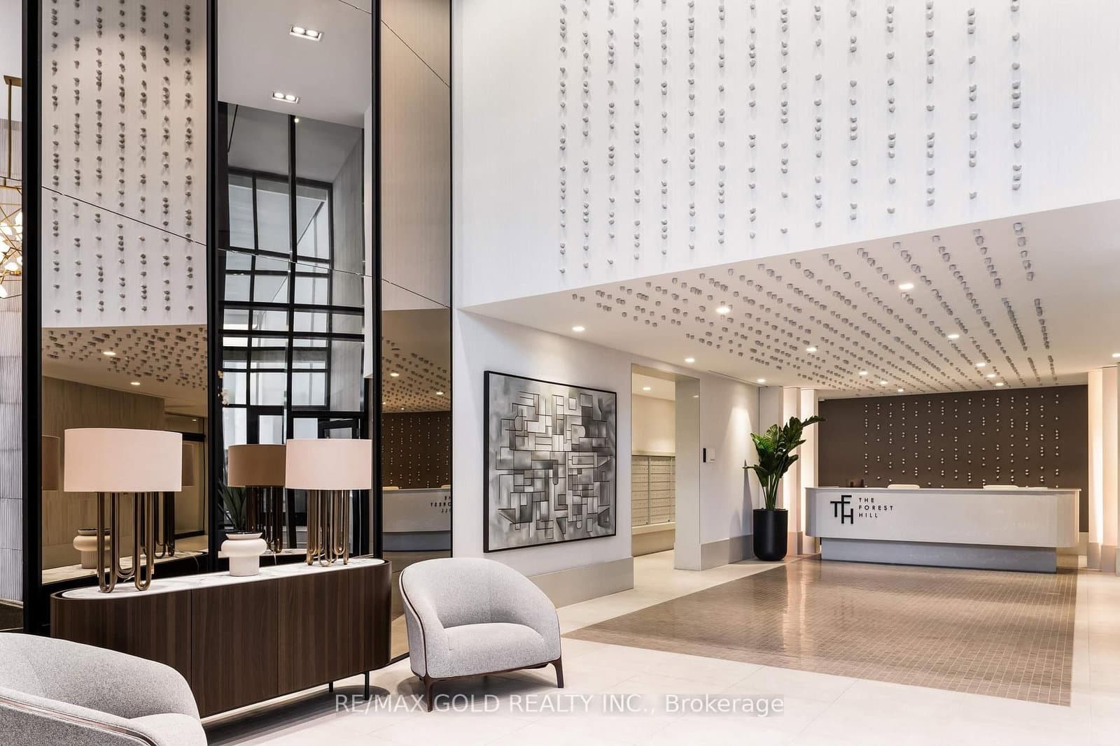 2020 Bathurst Street, Unit 216 thumbnail 2