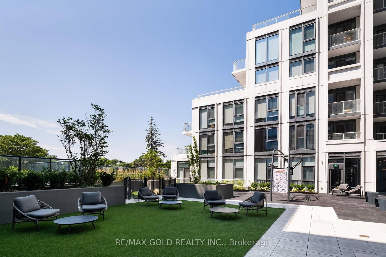 2020 Bathurst Street, Unit 216 thumbnail 43