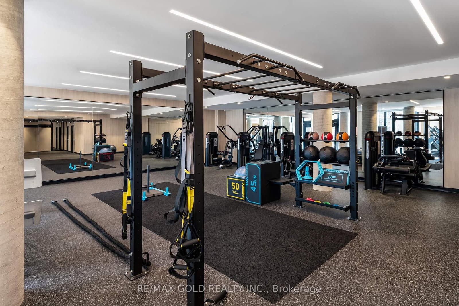 2020 Bathurst Street, Unit 216 thumbnail 45