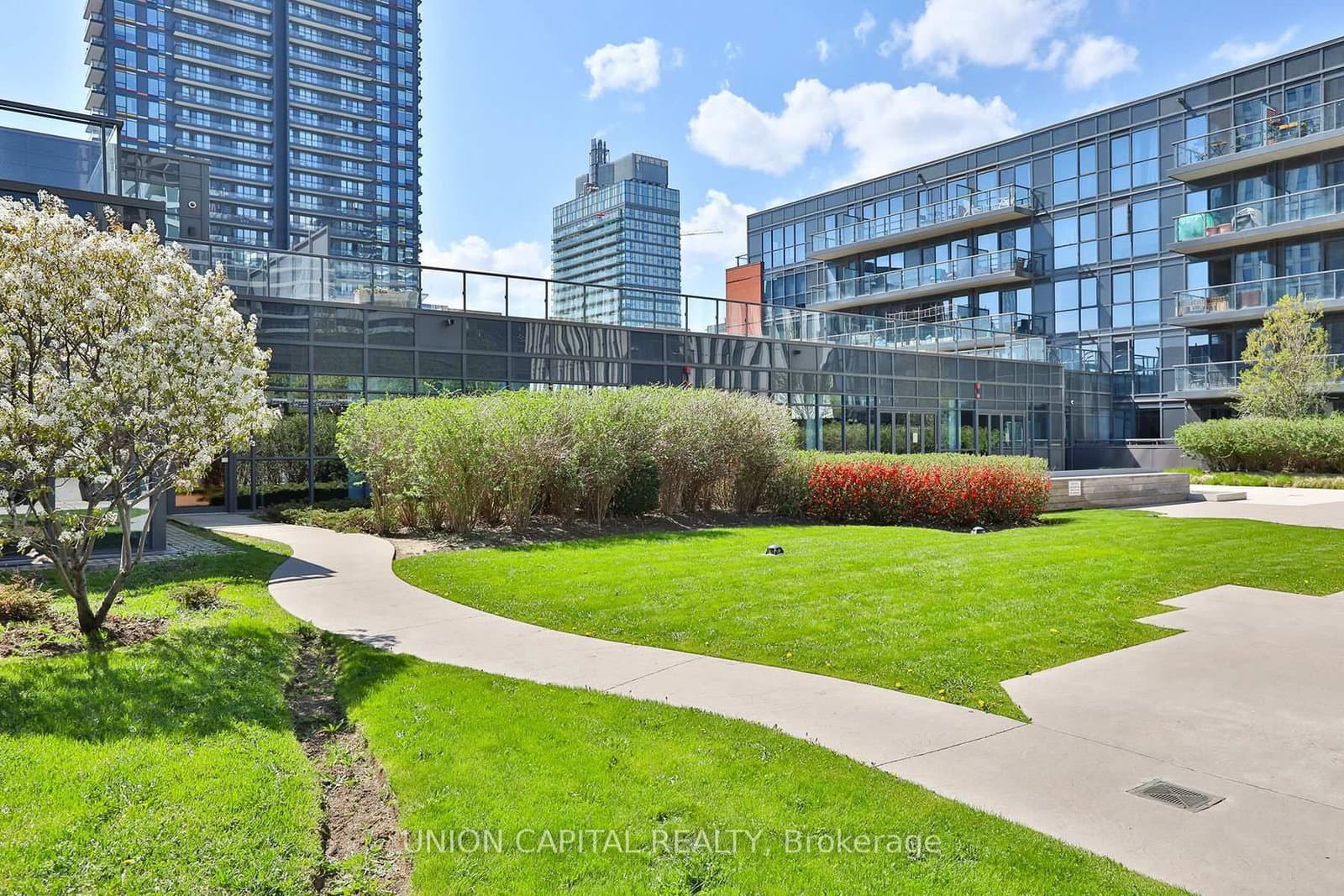 170 Sumach Street, Unit 417 thumbnail 14