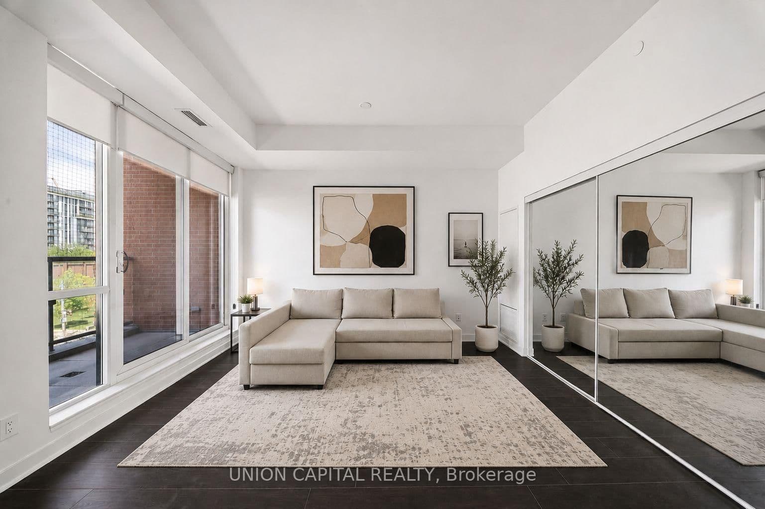170 Sumach Street, Unit 417 thumbnail 3