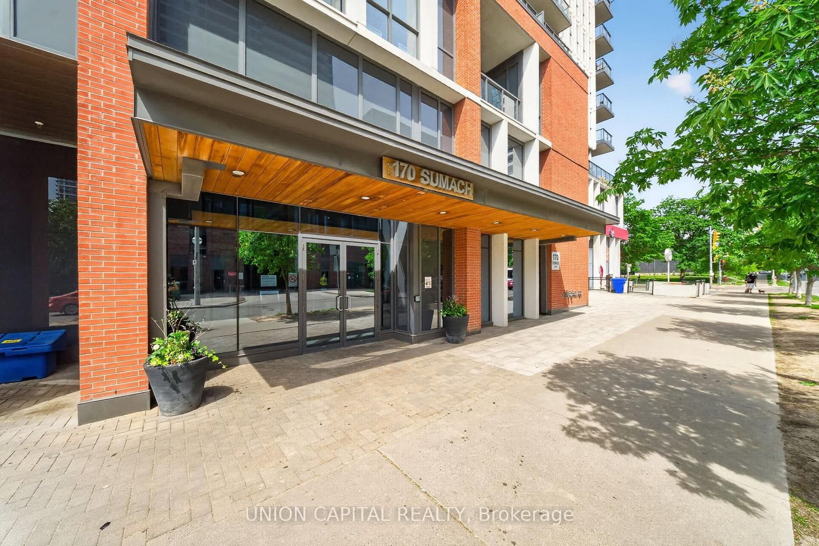 170 Sumach Street, Unit 417 thumbnail 6