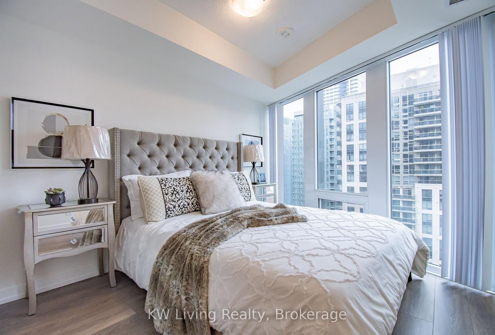 60 Shuter Street, Unit 2506 thumbnail 17