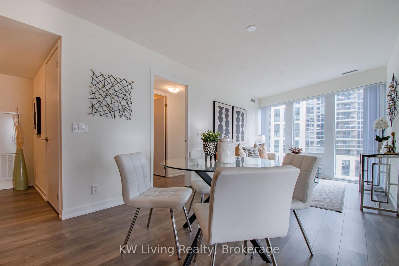 60 Shuter Street, Unit 2506 thumbnail 8