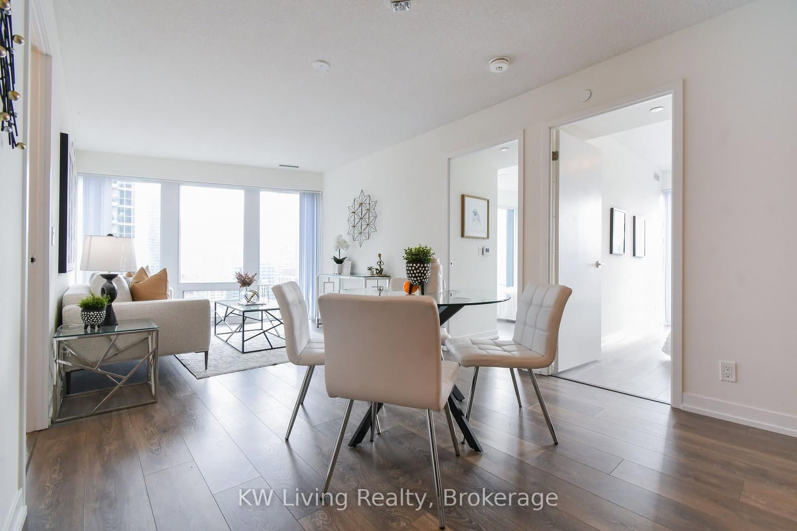 60 Shuter Street, Unit 2506 thumbnail 9