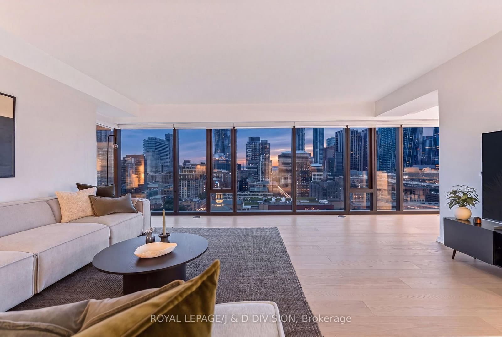 60 Colborne Street, Unit 1702 thumbnail 9