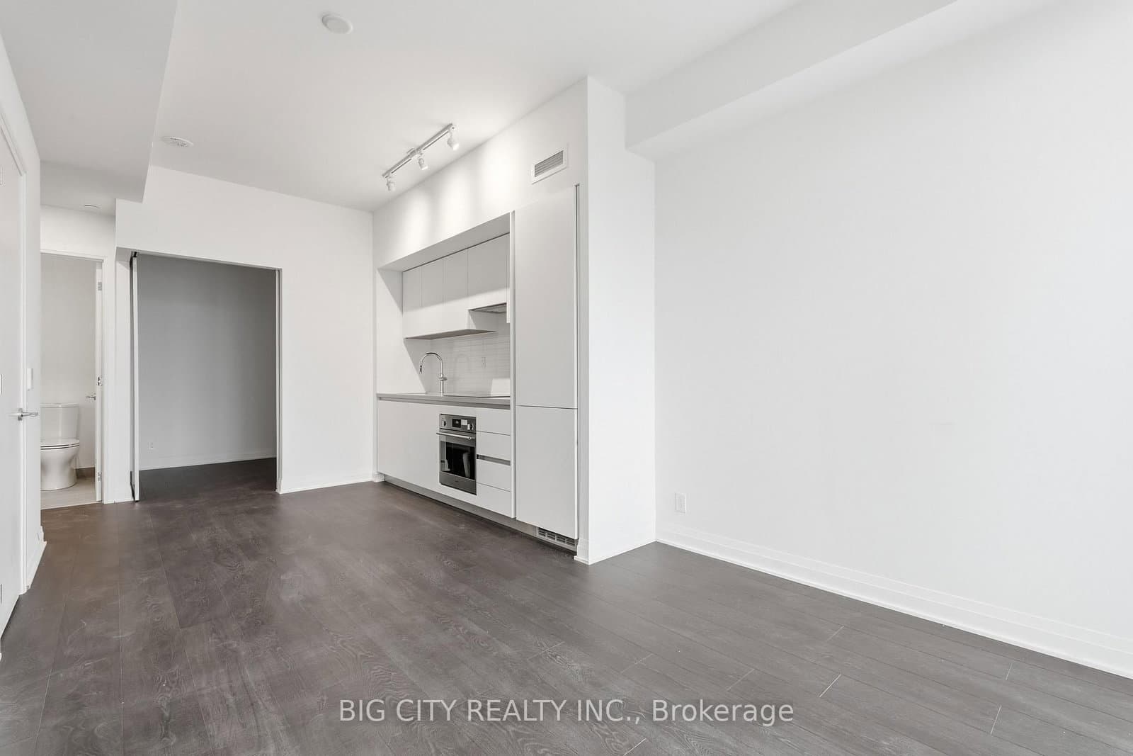 25 Frederick Todd Way, Unit 1001 thumbnail 10