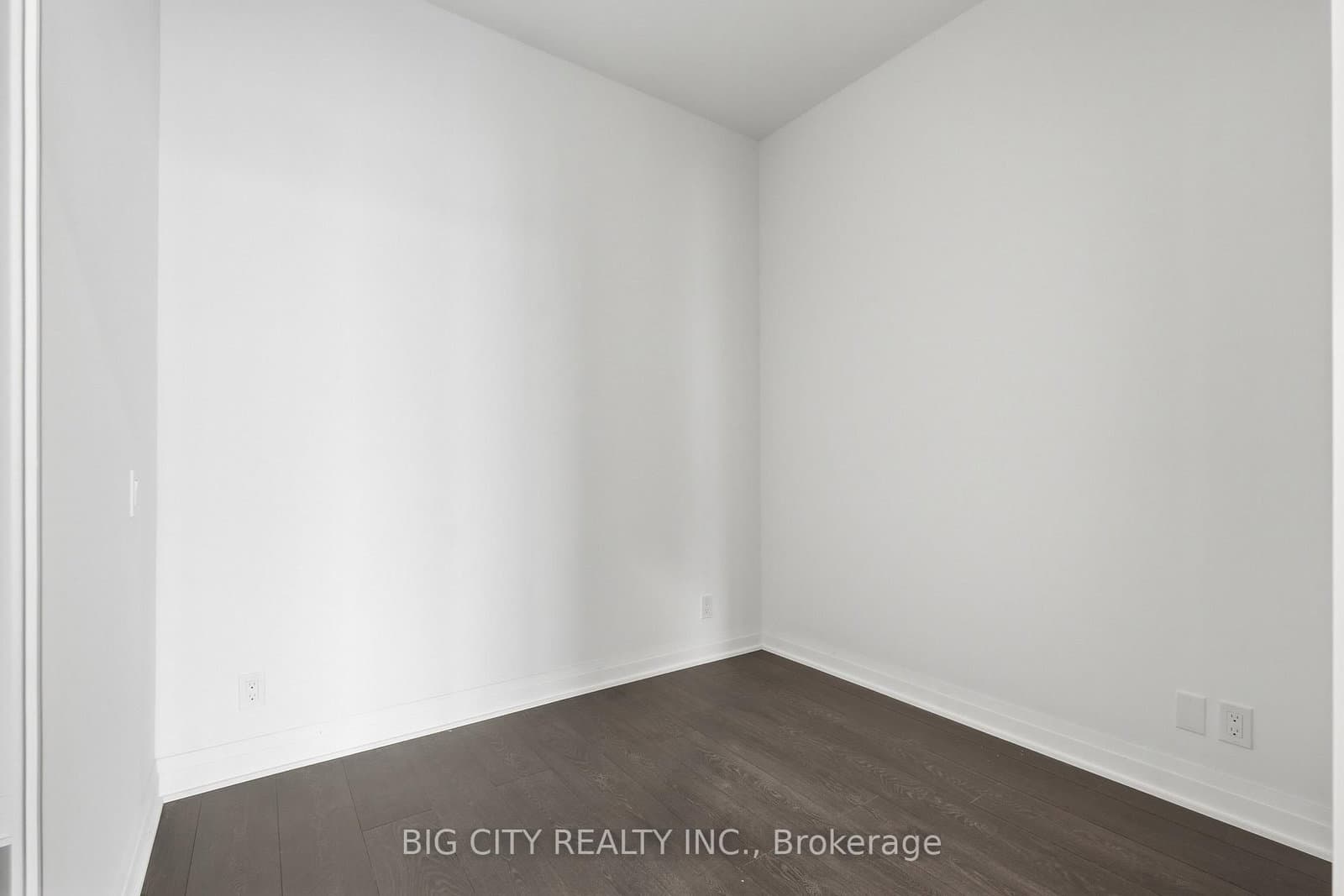 25 Frederick Todd Way, Unit 1001 thumbnail 12