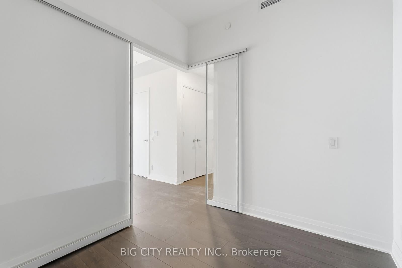 25 Frederick Todd Way, Unit 1001 thumbnail 13