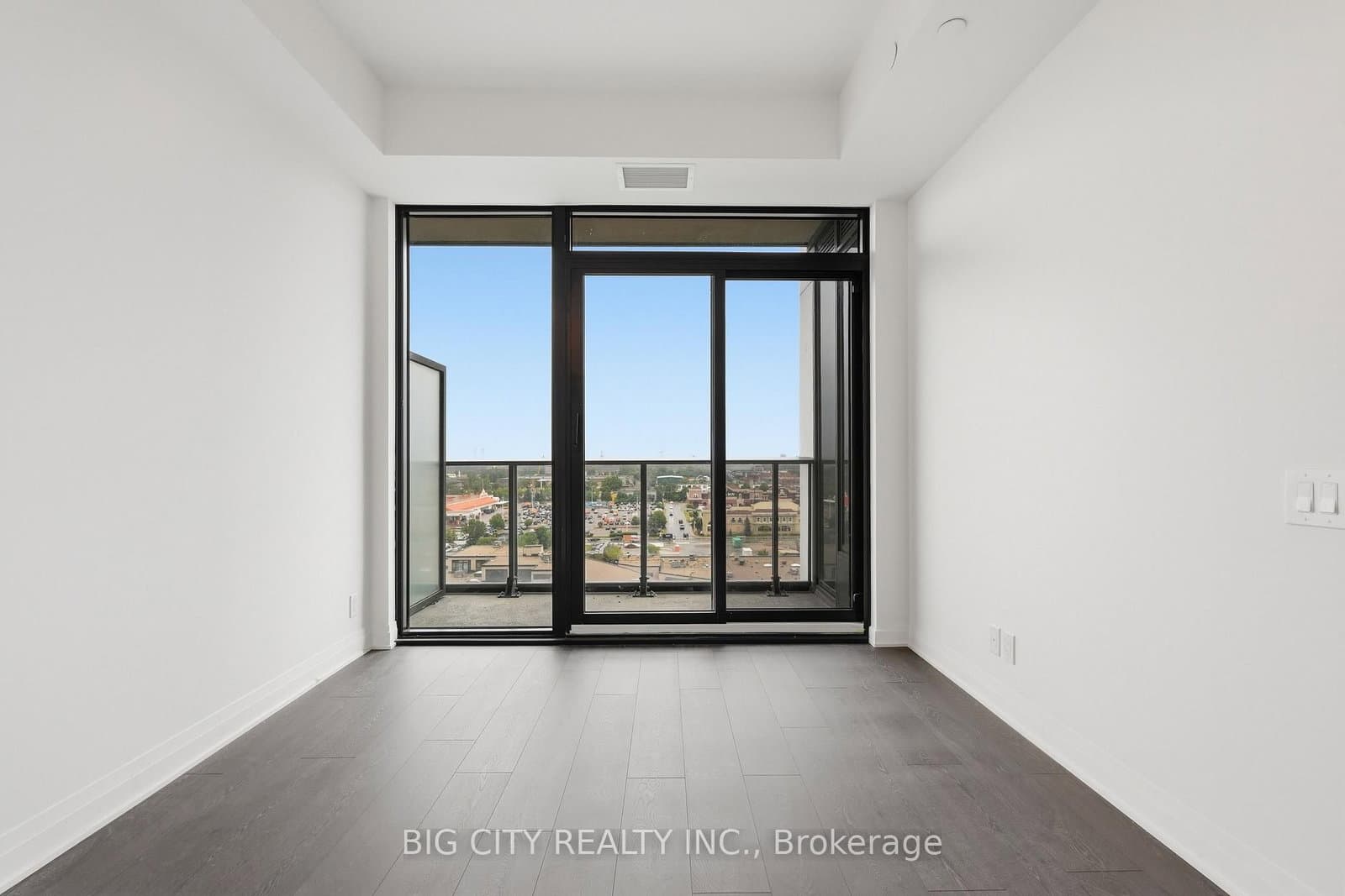 25 Frederick Todd Way, Unit 1001 thumbnail 8