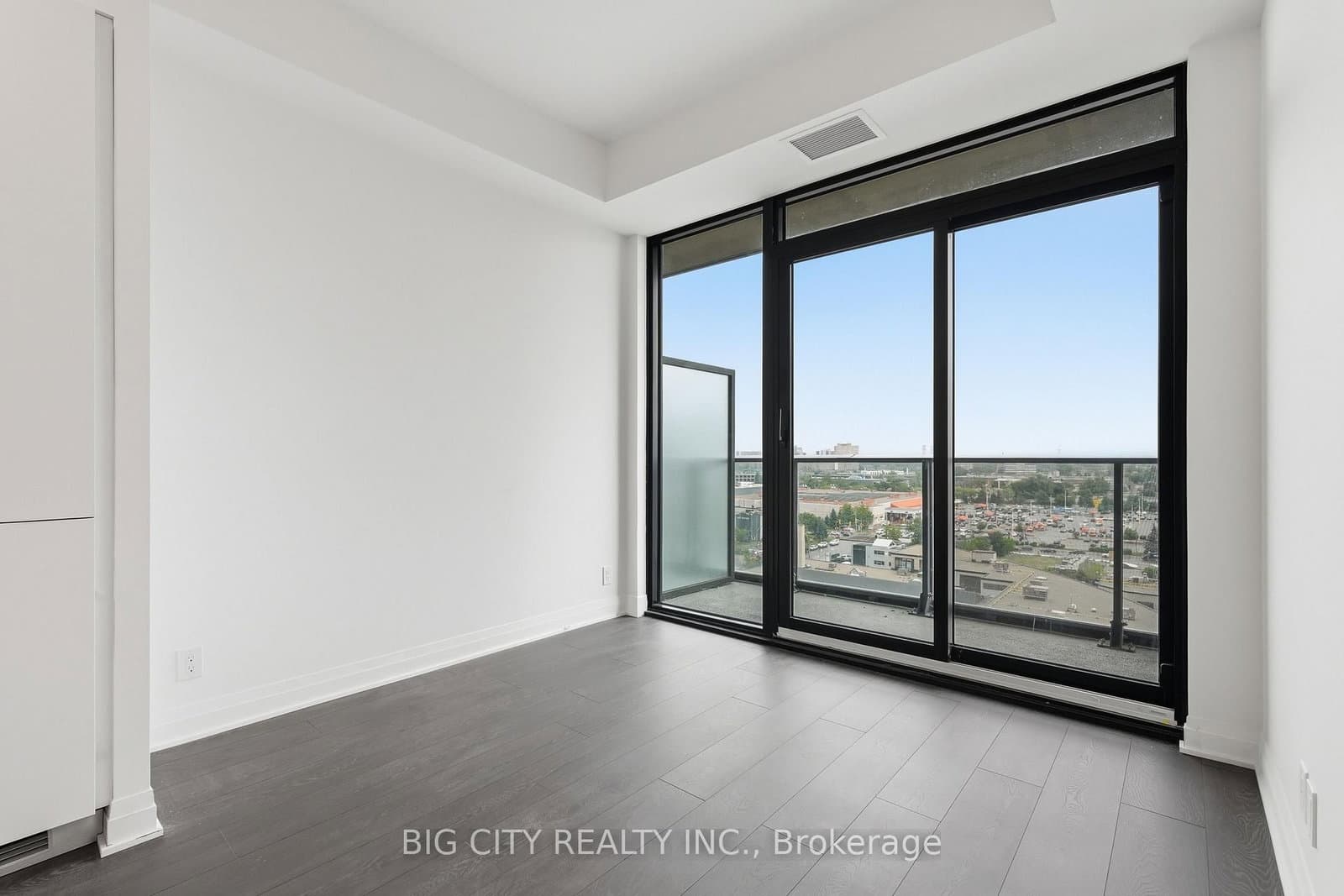 25 Frederick Todd Way, Unit 1001 thumbnail 9