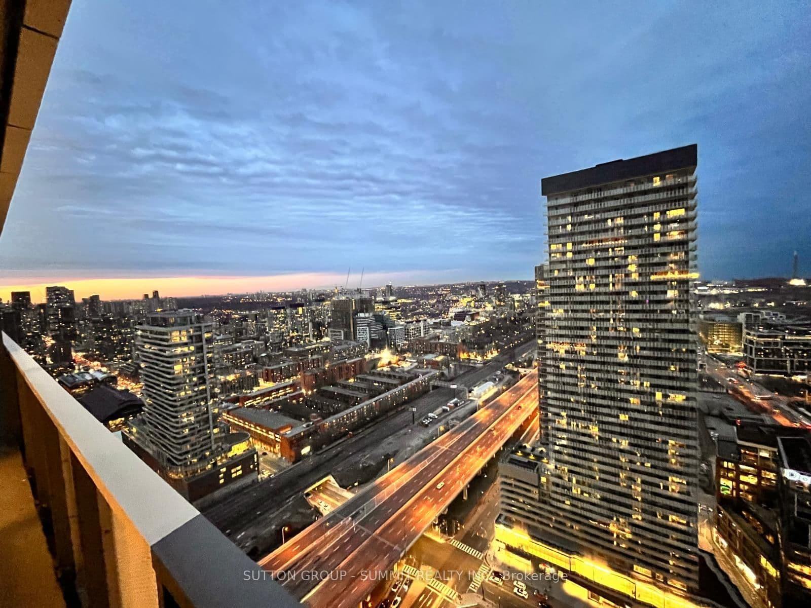 138 DOWNES Street, Unit 4305 thumbnail 12