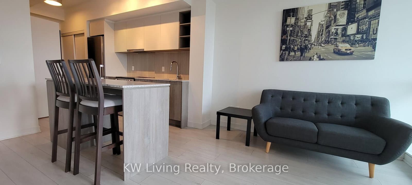 31 Tippett Road, Unit 1117 thumbnail 3
