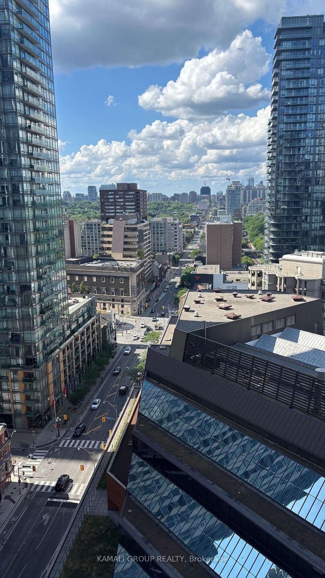771 Yonge Street, Unit 2105 thumbnail 5