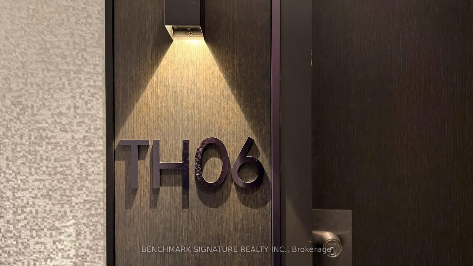 6 Parkwood Avenue, Unit Th106 thumbnail 12