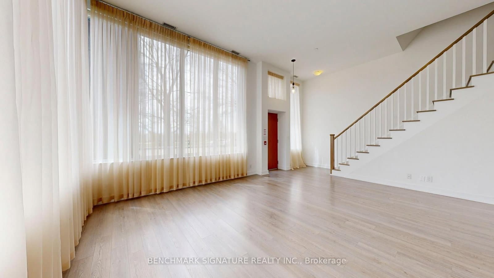 6 Parkwood Avenue, Unit Th106 thumbnail 18