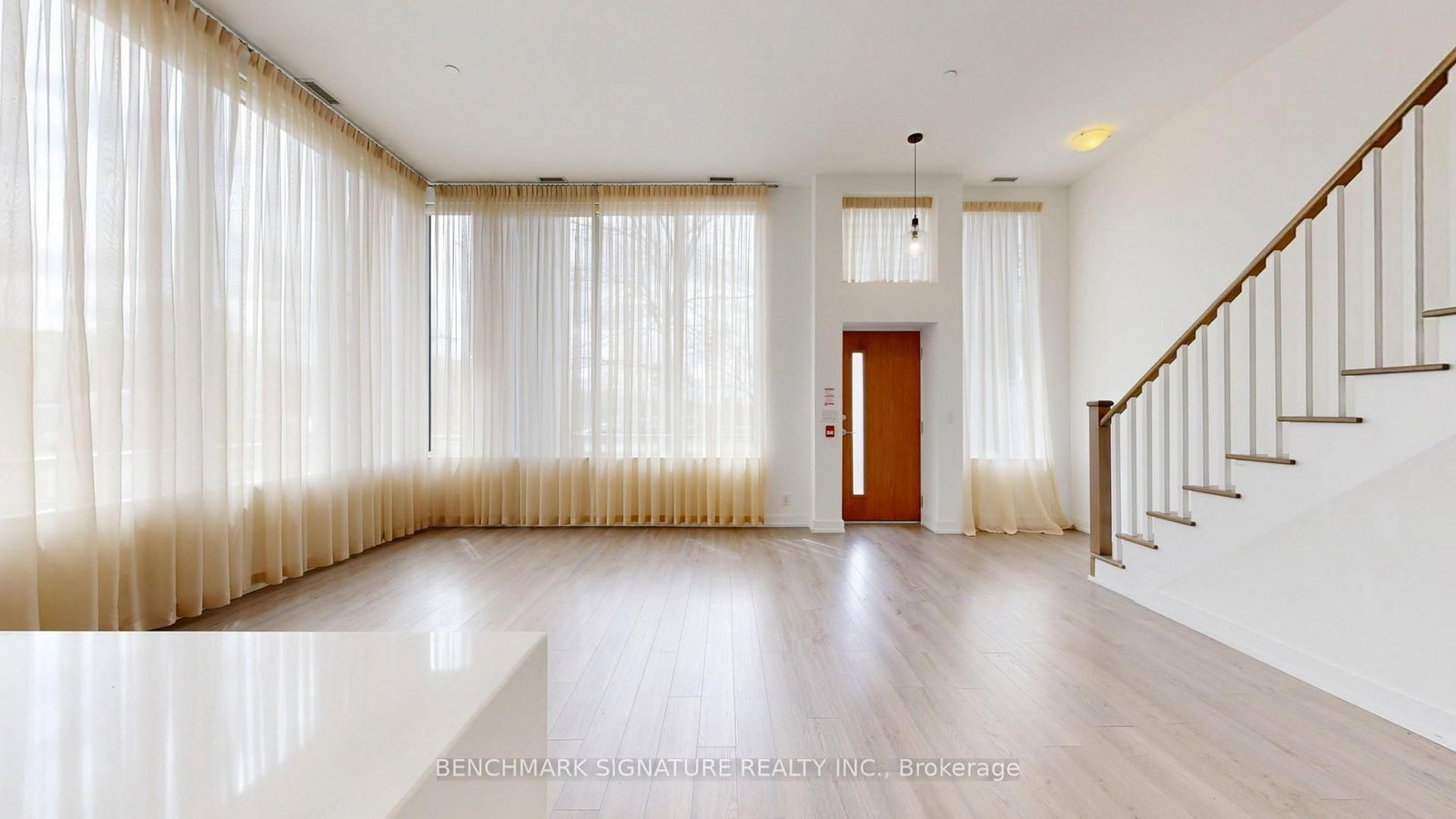 6 Parkwood Avenue, Unit Th106 thumbnail 19
