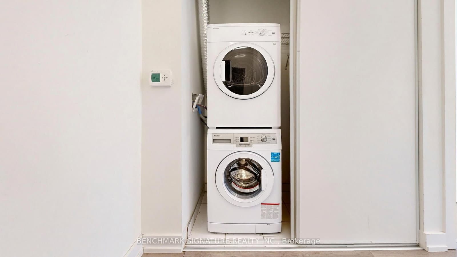 6 Parkwood Avenue, Unit Th106 thumbnail 27