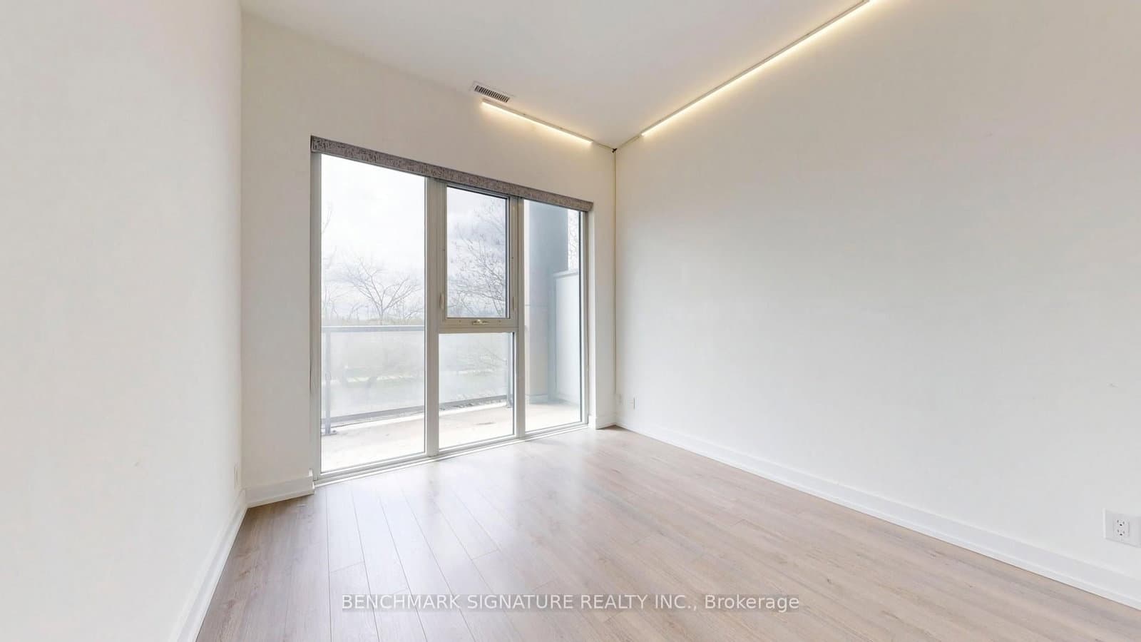 6 Parkwood Avenue, Unit Th106 thumbnail 37