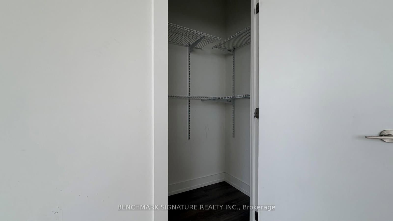 6 Parkwood Avenue, Unit Th106 thumbnail 43