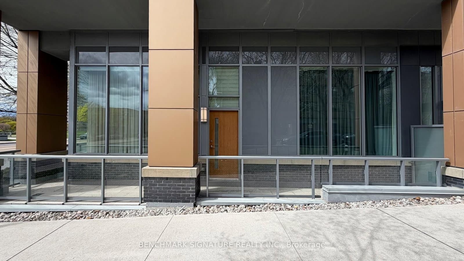 6 Parkwood Avenue, Unit Th106 thumbnail 6