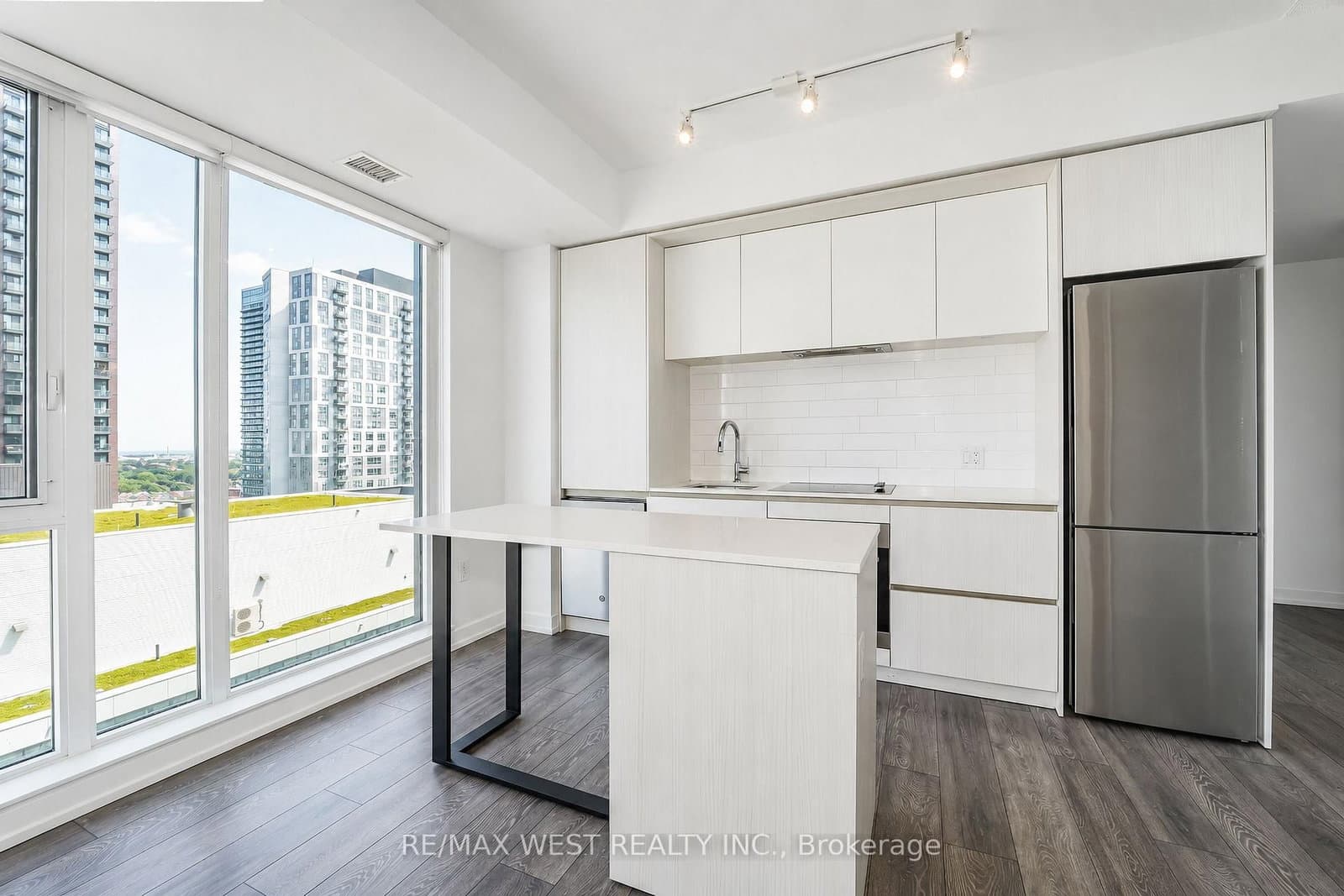 225 Sumach Street, Unit 1511 thumbnail 2
