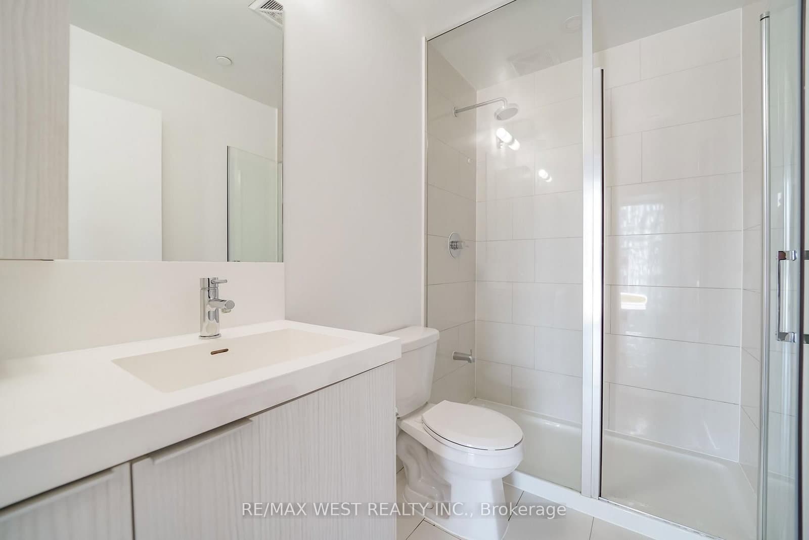 225 Sumach Street, Unit 1511 thumbnail 5