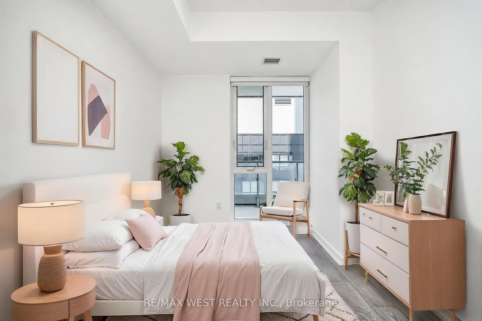 225 Sumach Street, Unit 1511 thumbnail 6