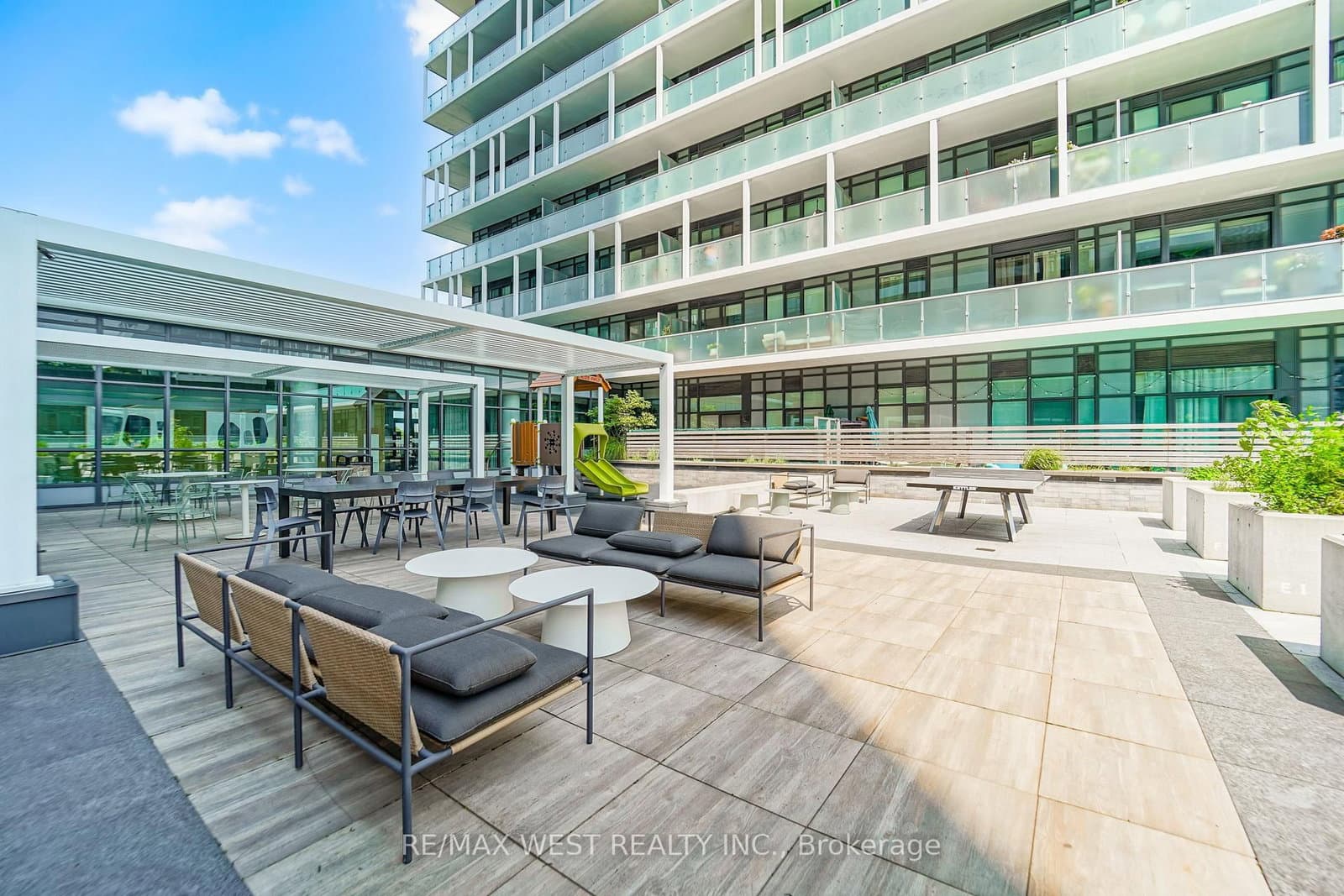 225 Sumach Street, Unit 1511 thumbnail 9