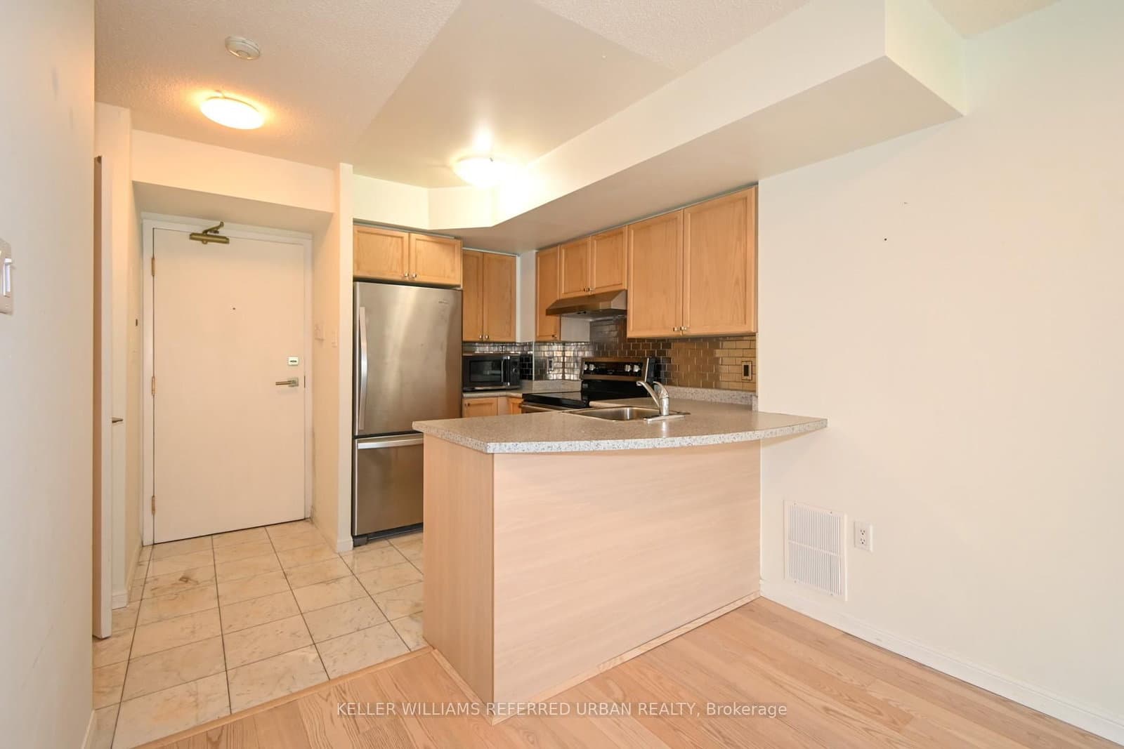 109 Front Street E, Unit 202 thumbnail 6