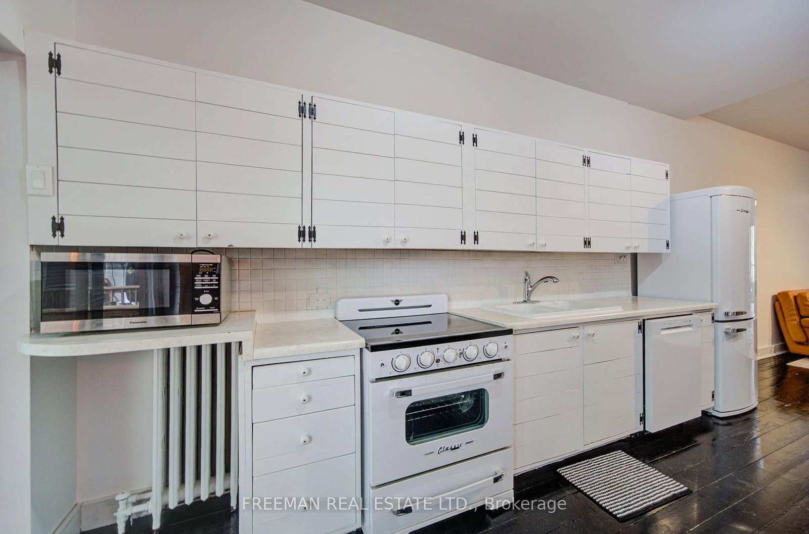 63 Sussex Avenue thumbnail 13