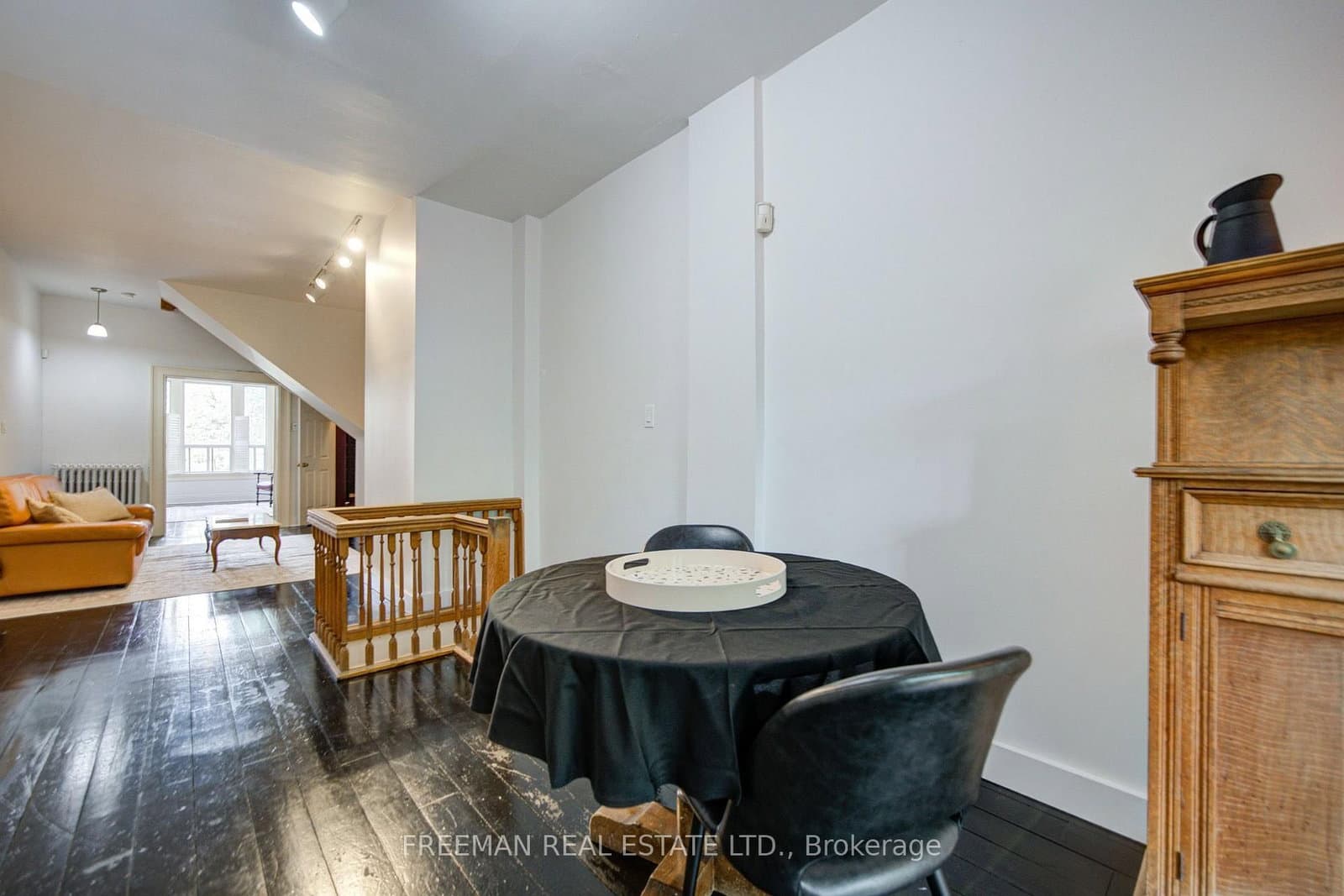 63 Sussex Avenue thumbnail 15