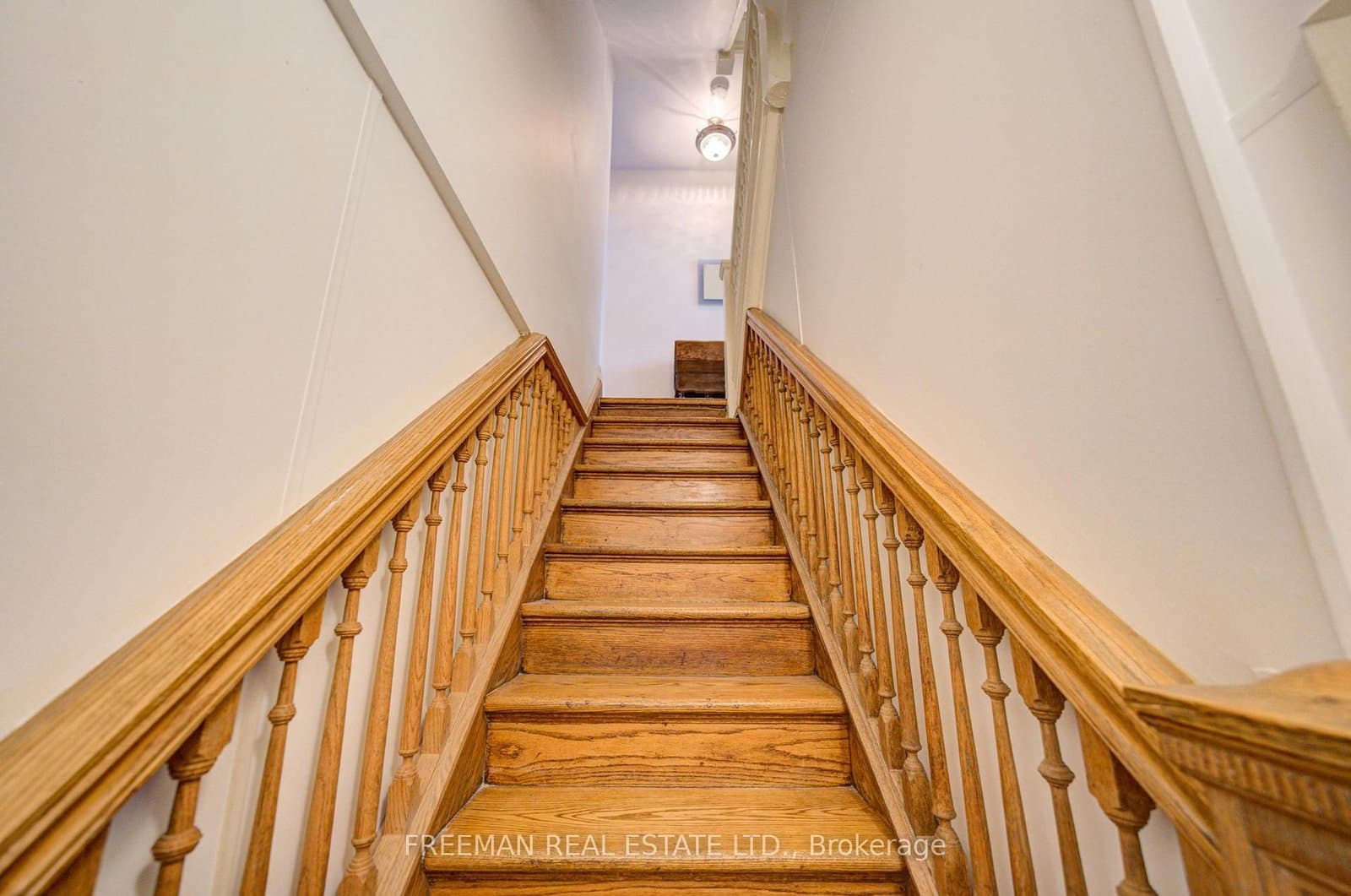 63 Sussex Avenue thumbnail 17