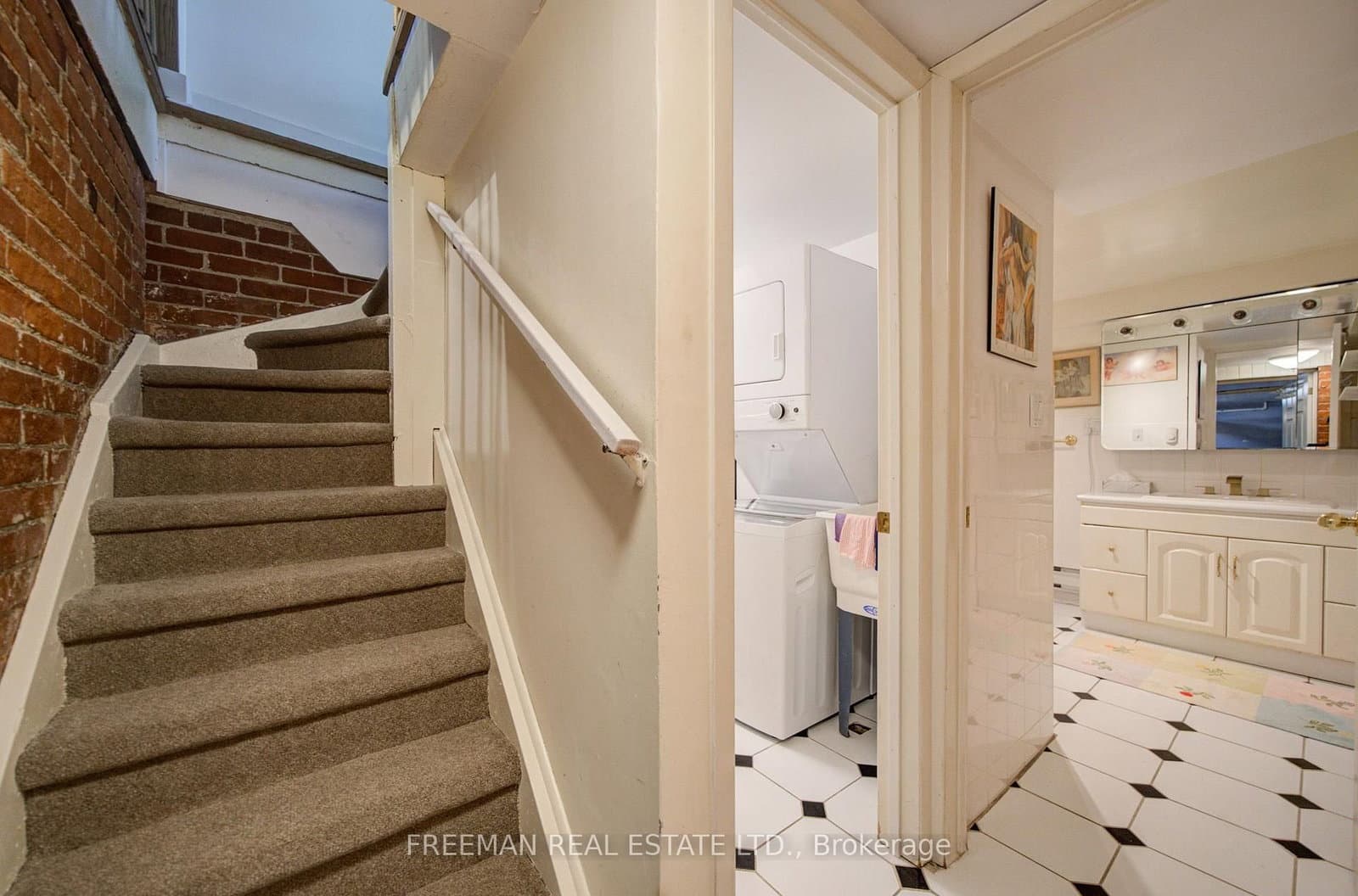 63 Sussex Avenue thumbnail 35