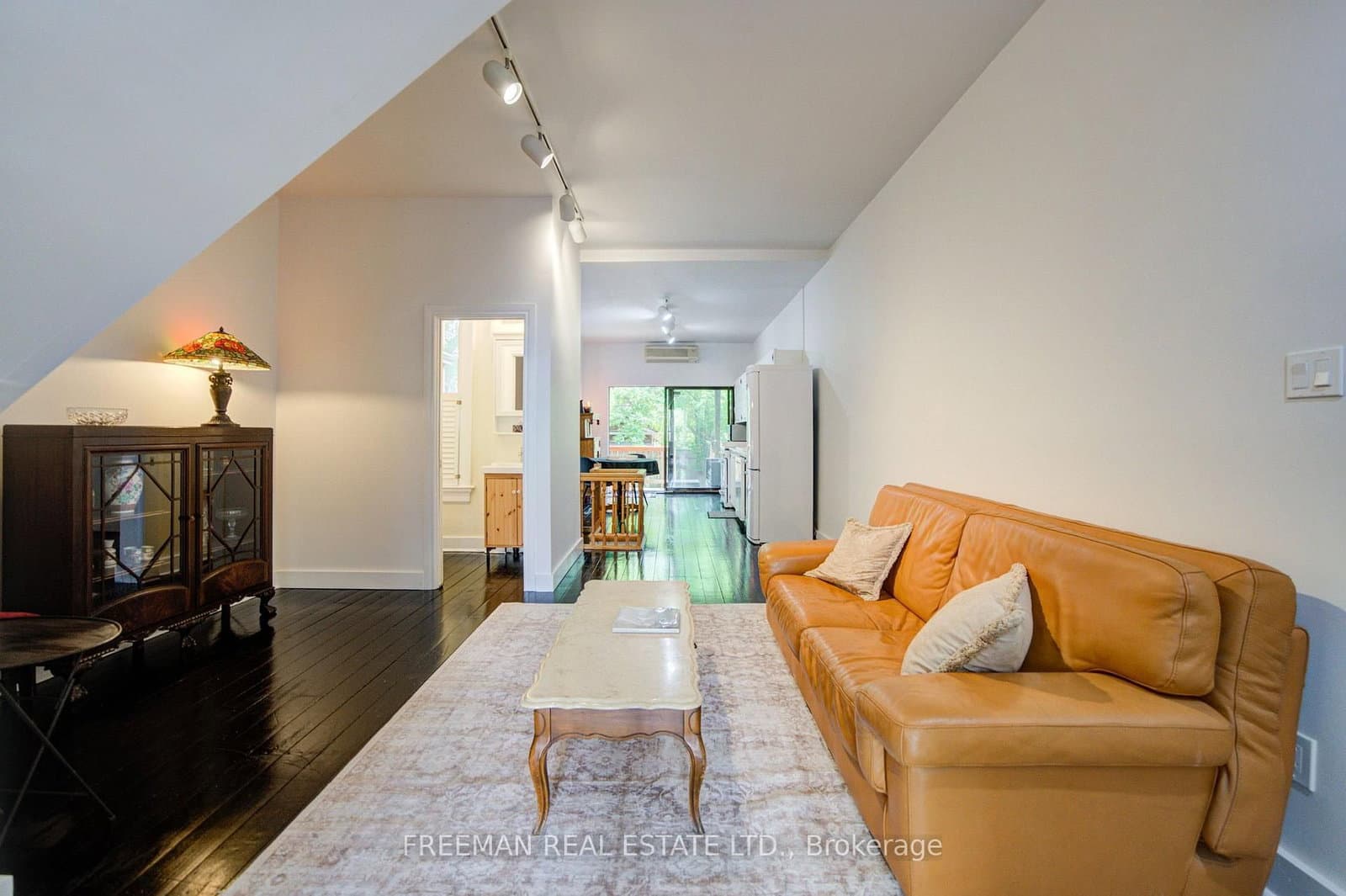 63 Sussex Avenue thumbnail 7