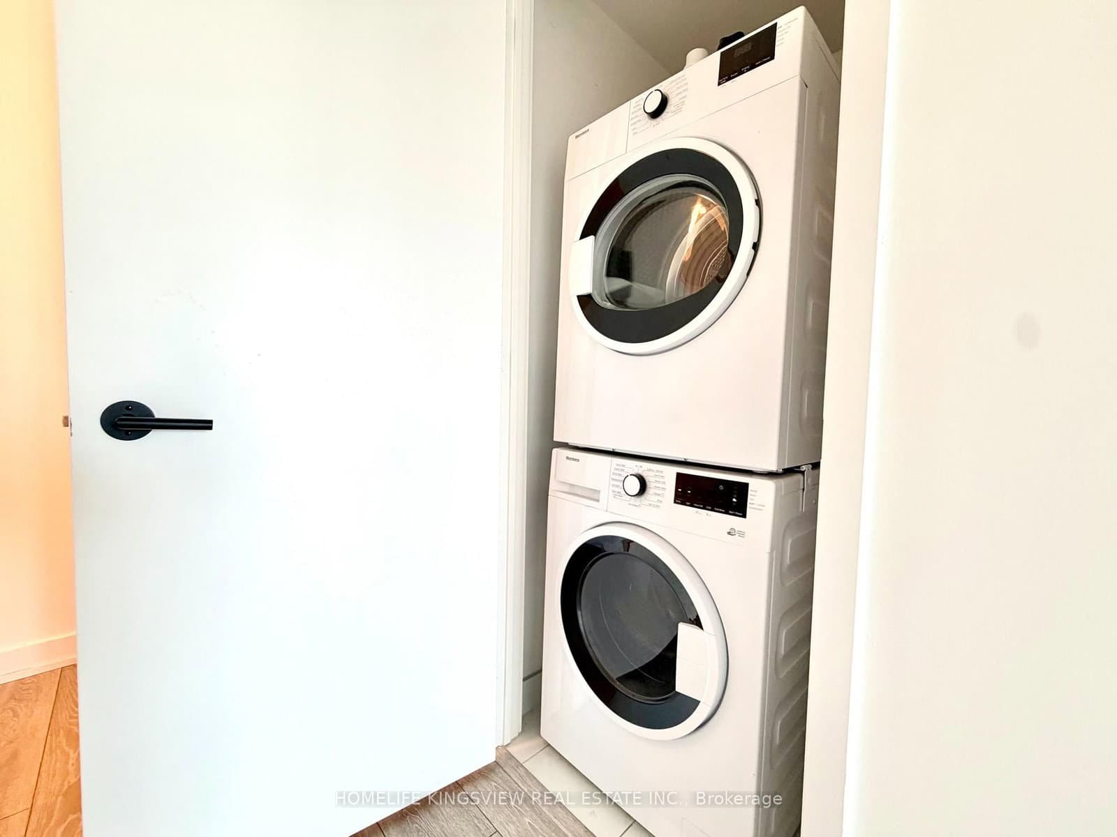 108 Peter Street, Unit 4706 thumbnail 15
