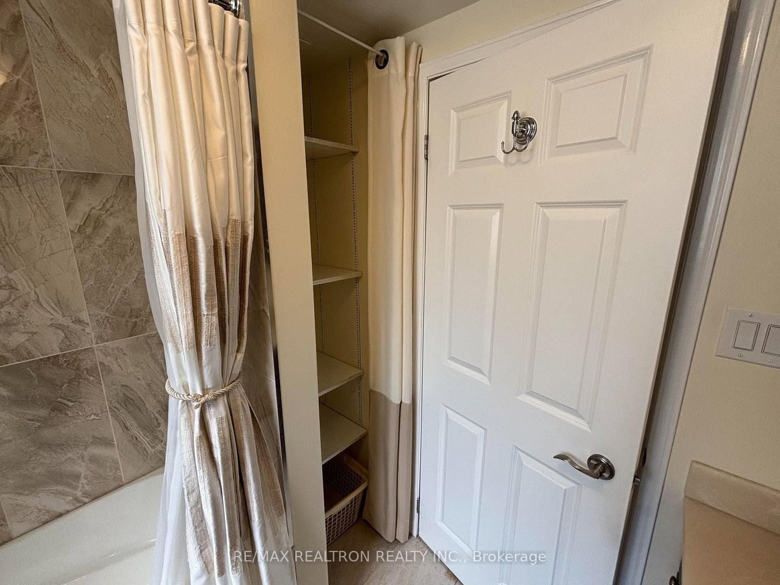 695 Glencairn Avenue, Unit Bsmt thumbnail 15