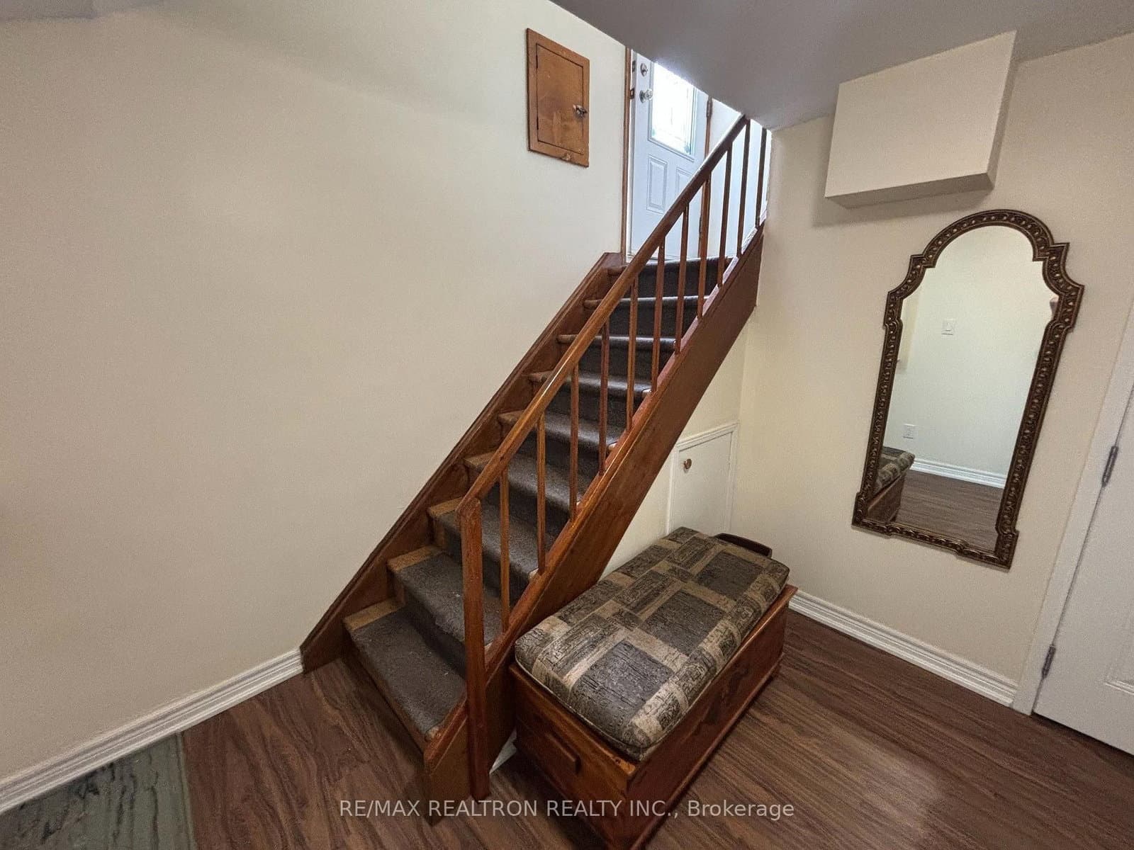 695 Glencairn Avenue, Unit Bsmt thumbnail 2