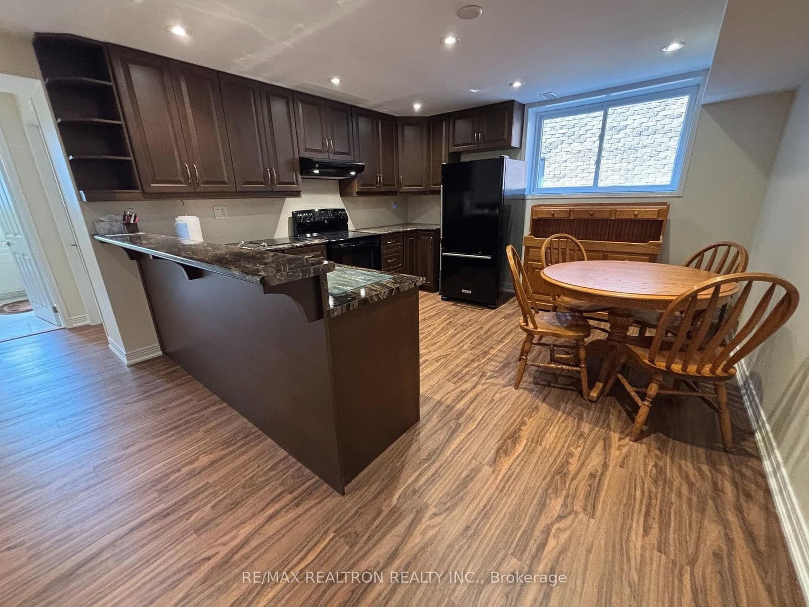 695 Glencairn Avenue, Unit Bsmt thumbnail 6