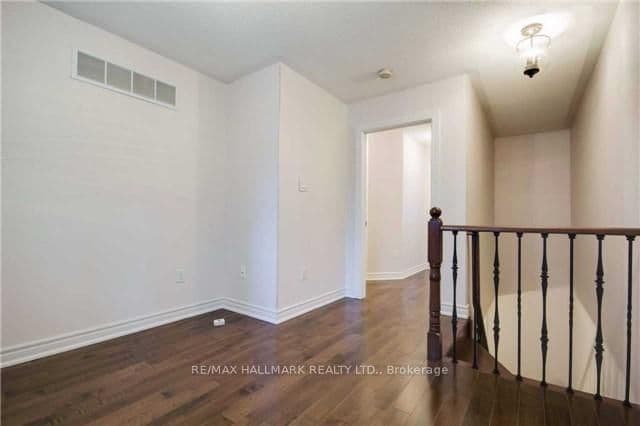 24 Glendora Avenue thumbnail 8