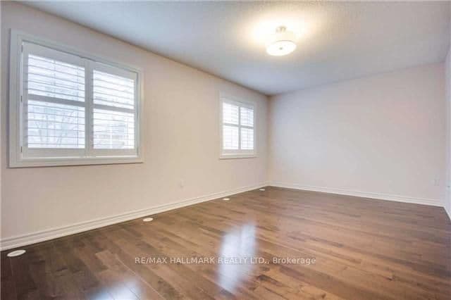 24 Glendora Avenue thumbnail 9