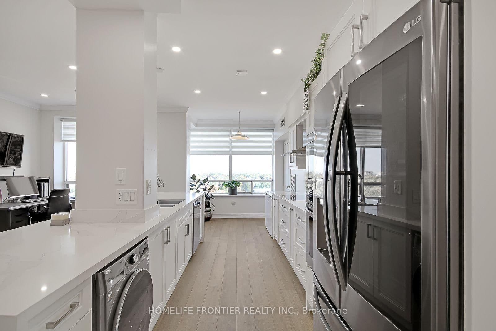 88 Grandview Way, Unit PH12 thumbnail 4