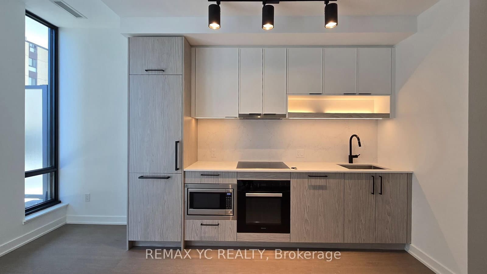 91 MONTCLAIR Avenue, Unit 831 thumbnail 4