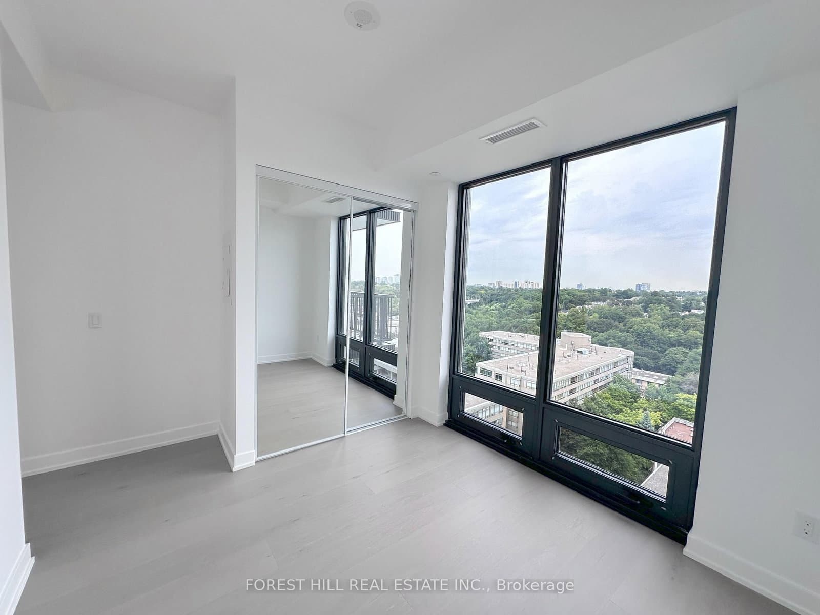 91 Montclair Avenue, Unit 1709 thumbnail 18