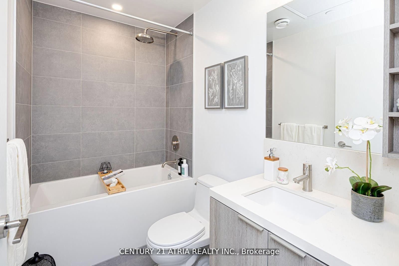2020 Bathurst Street, Unit 1810 thumbnail 12